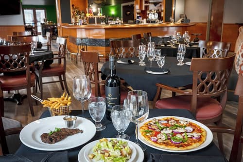 Le Nouvel Hotel, Bar (on property)