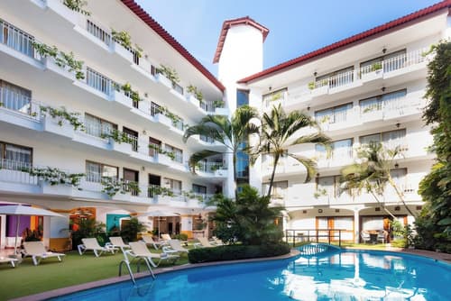 Los Arcos Suites, Primary image