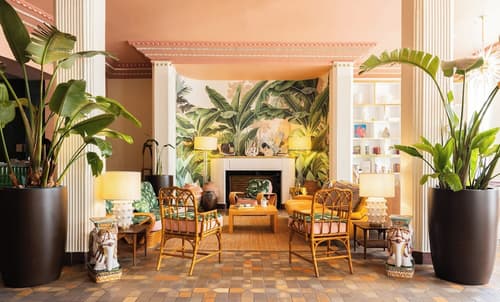 The Savoy Hotel & Beach Club, Lobby