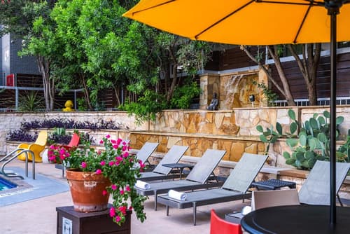 Aiden Austin City Hotel, Outdoor pool