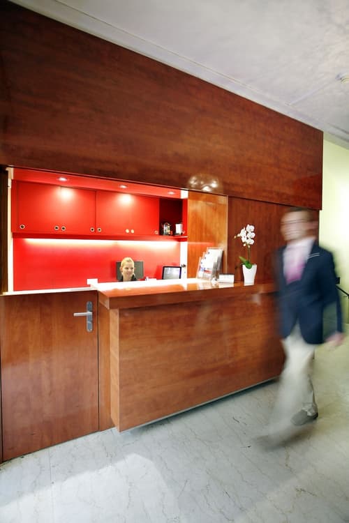 Hotel de la Paix, Reception