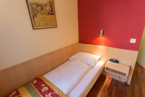 Hotel de la Paix, Room