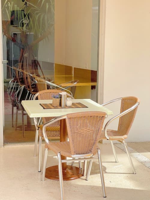 Seven Crown Express & Suites by Kavia, Breakfast meal