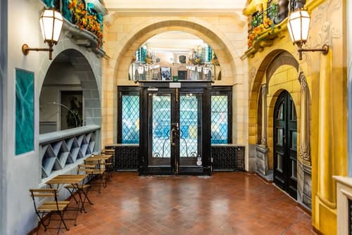 Hotel des Colonies Brussels by Mercure, Interior entrance