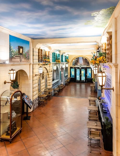 Hotel des Colonies Brussels by Mercure, Interior entrance