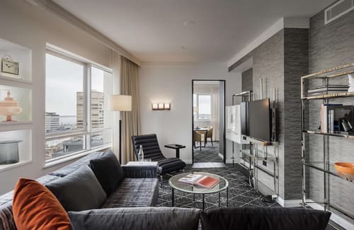 Swissotel Sydney, Room