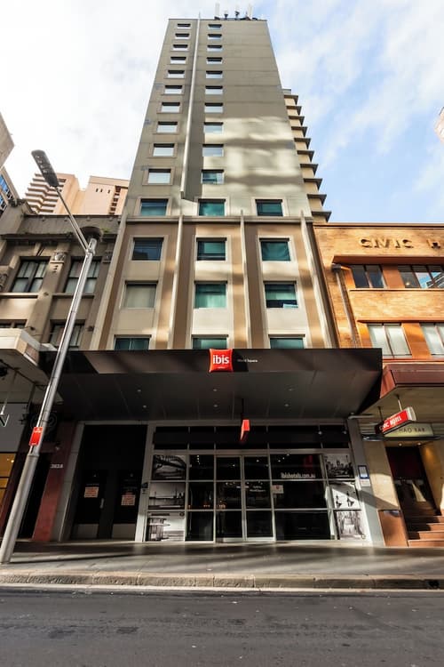 ibis Sydney World Square, Front of property