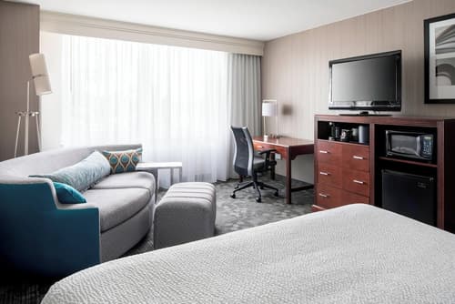 Courtyard by Marriott Seattle Federal Way, Room