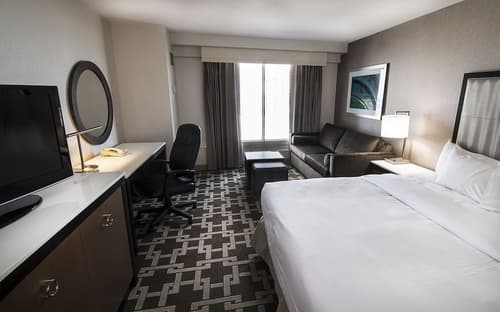 Hilton Niagara Falls/Fallsview Hotel & Suites, Room