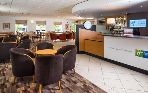 Holiday Inn Express Gloucester - South by IHG, Lobby