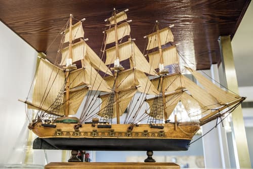 Somerville Hotel, Food and drink