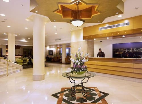 Ambassador Hotel, Lobby