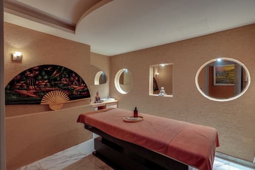 Ramada by Wyndham Istanbul Old City, Massage