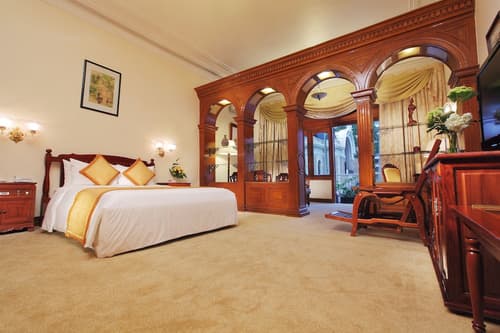 Hotel Continental Saigon, Room