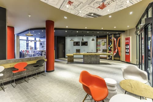 ibis Luzern Kriens, Interior entrance