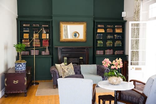 River Manor Boutique Hotel, Lobby sitting area