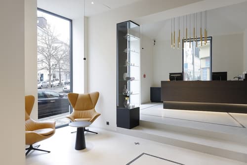 Three Crowns Hotel Prague, Reception