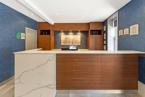 Quality Inn Centre-Ville, Lobby