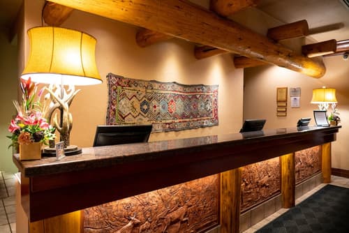 Banff Caribou Lodge and Spa, Reception