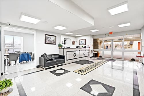 Niagara Lodge & Suites, Reception