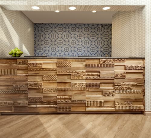 Spyglass Inn, Reception