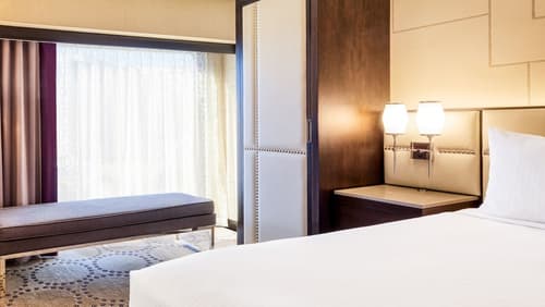 Harrah’s Las Vegas – A Caesars Rewards Destination, Room