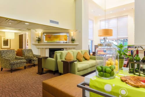 Hilton Garden Inn Dallas/Market Center, Reception