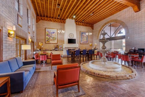 Comfort Suites Tucson near Sabino Canyon, Lobby