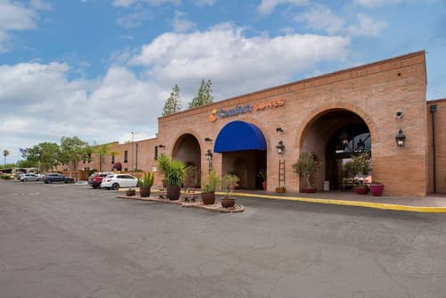 Comfort Suites Tucson near Sabino Canyon, Primary image