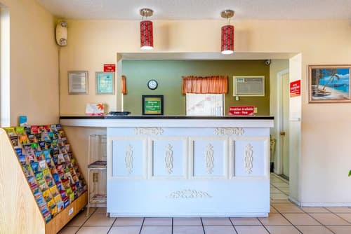 Econo Lodge Crystal River, Lobby