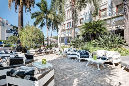 Hotel Caravel, Garden