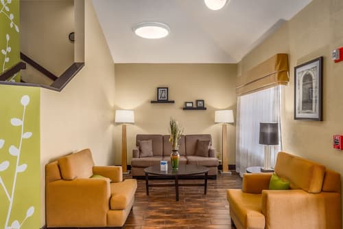 Rodeway Inn Albuquerque Airport, Lobby sitting area