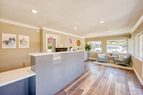 Vagabond Inn San Luis Obispo, Lobby