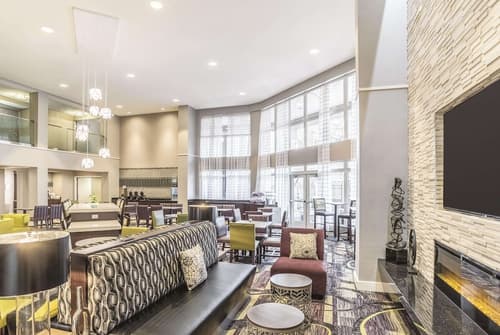 La Quinta Inn & Suites by Wyndham Flagstaff, Lobby