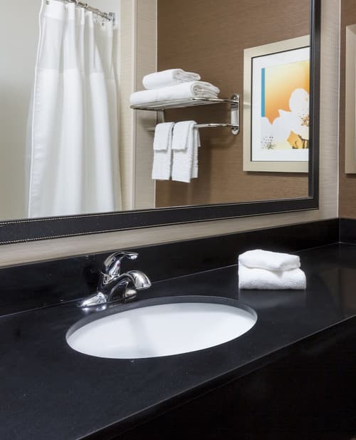 Fairfield Inn & Suites Midland, Room