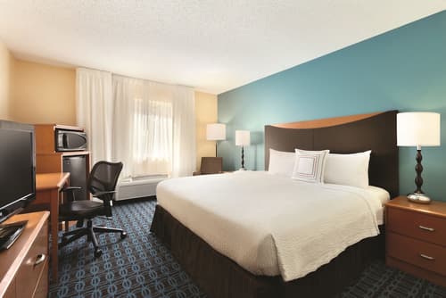 Fairfield Inn & Suites Midland, Room