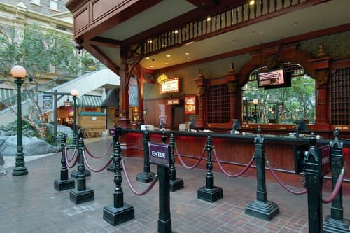 Sam's Town Hotel & Gambling Hall, Lobby