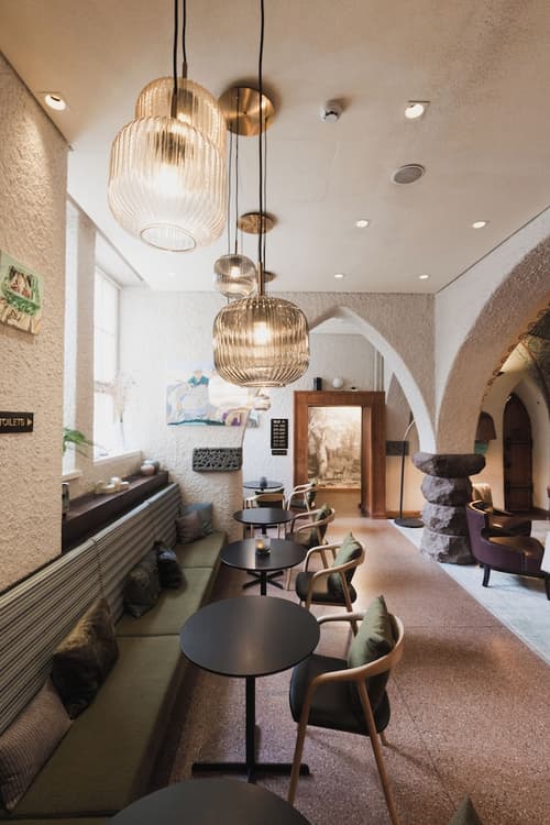 Home Hotel Jugend, Lobby sitting area