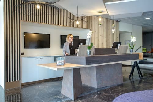 Mercure Cavaillon Hotel, Reception