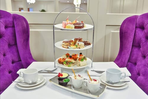 Rochestown Park Hotel, Food and drink