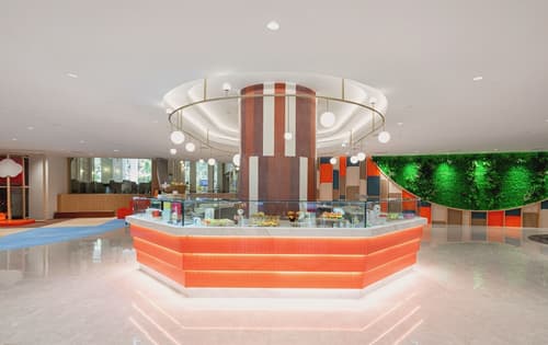 Furama RiverFront, Lobby