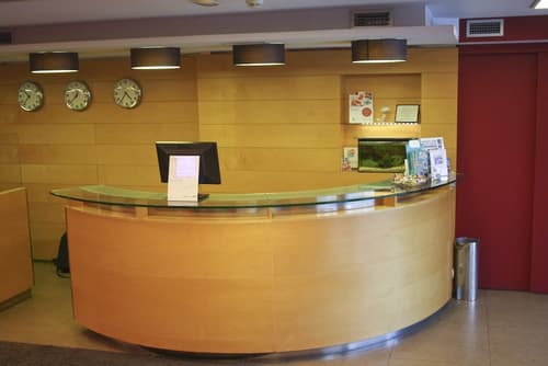 Hotel Abbot, Reception