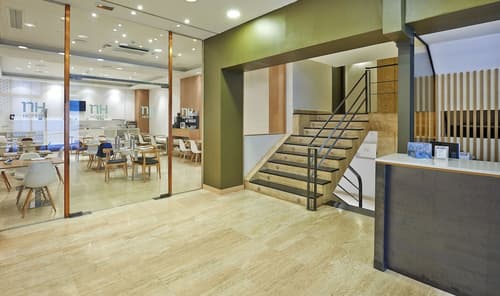 NH Bilbao Deusto, Lobby