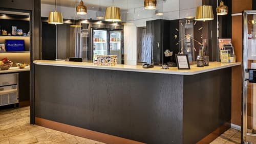 Hotell Amadeus, Reception