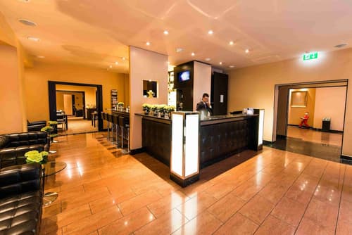 Concorde Hotel, Lobby