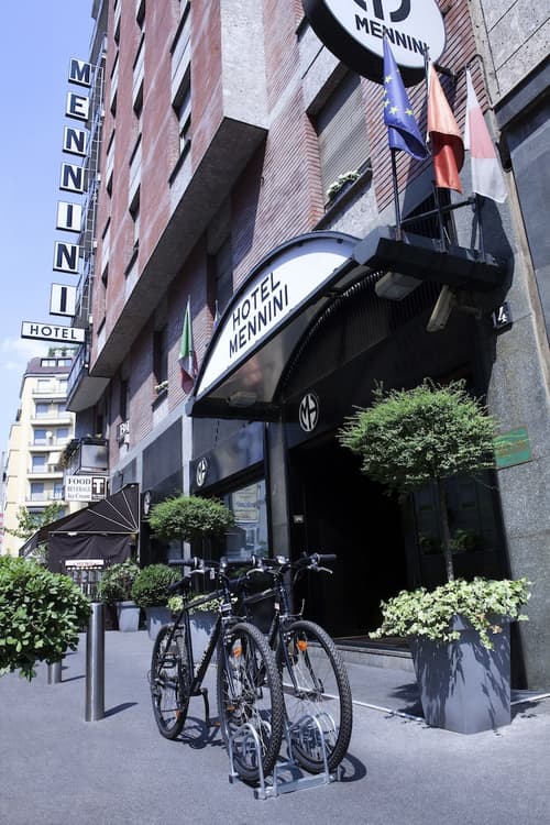 Hotel Mennini, Property entrance