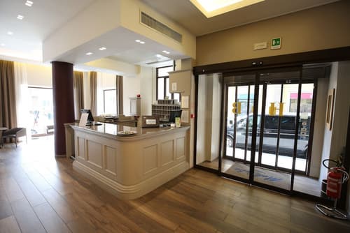 Mokinba Hotels Baviera, Reception