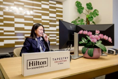 Cosmopolita Hotel Rome, Tapestry Collection by Hilton, Reception