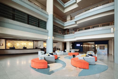 Grand Mercure Bangkok Atrium, Reception