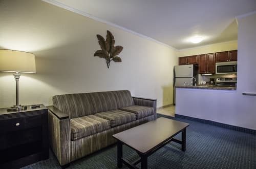 Sailport Waterfront Suites, Room